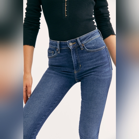 We the Free Raw High-Rise Jegging, size 24 - Picture 2 of 10